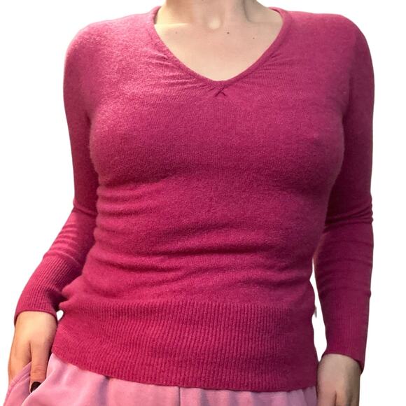 Y2K Apt 9 Medium 100% Cashmere Fuchsia Hot Pink V Neck Sweater Long Sleeve - Picture 1 of 11